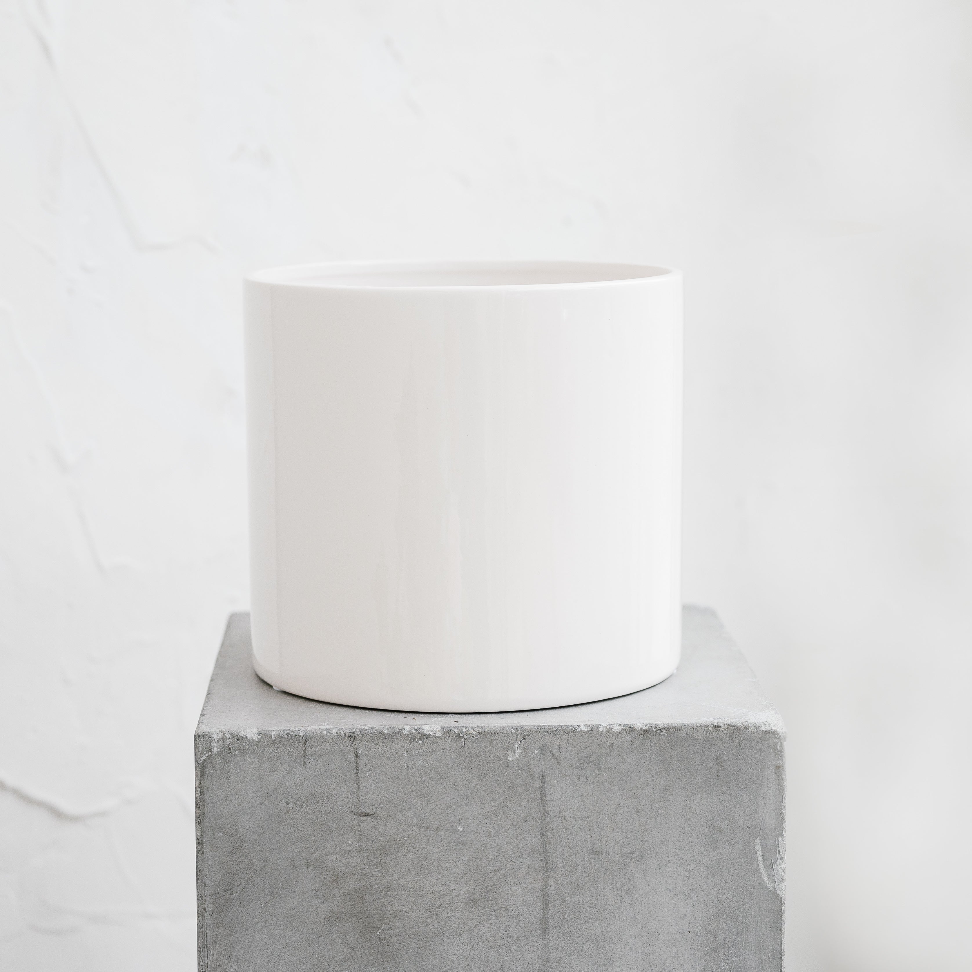 White Glaze Ceramic Pot