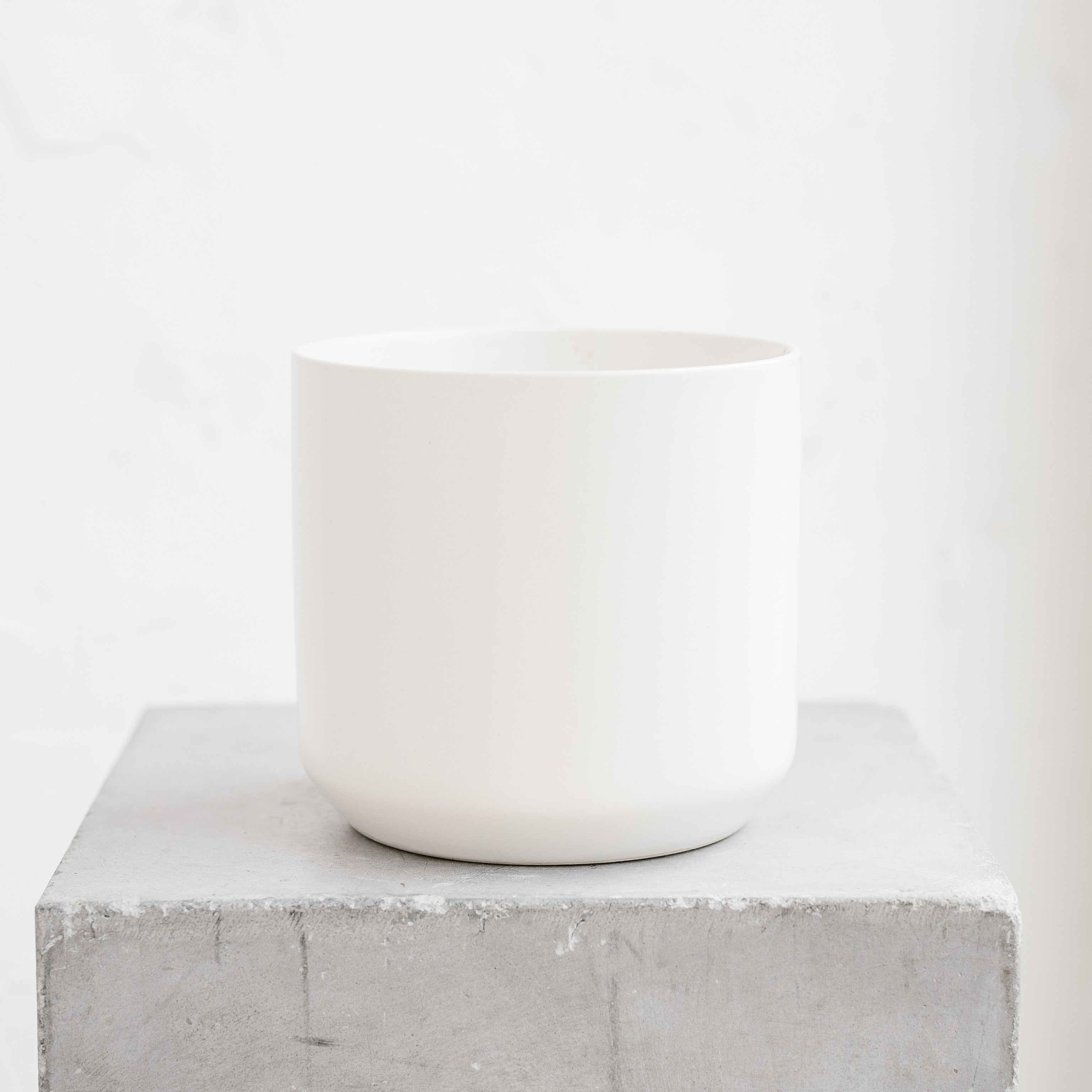 White Ceramic Matte Pot