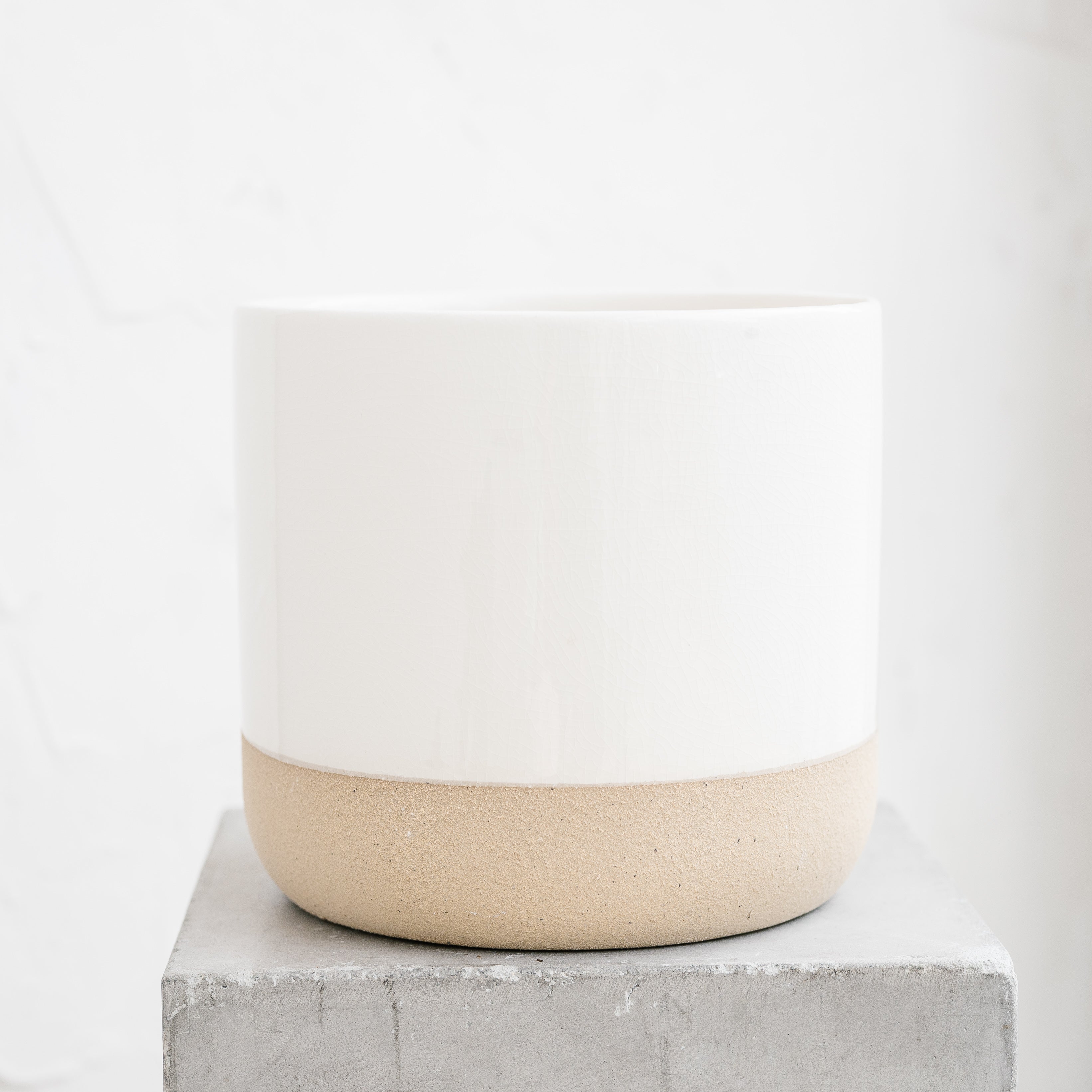 Two Tone Ceramic Pot With Beige Detail