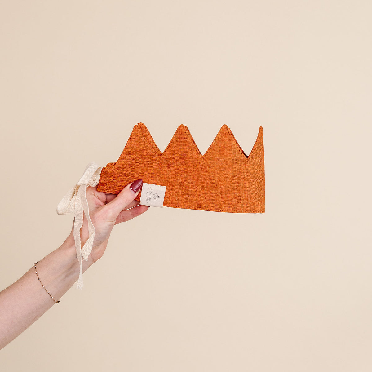 Linen Crown