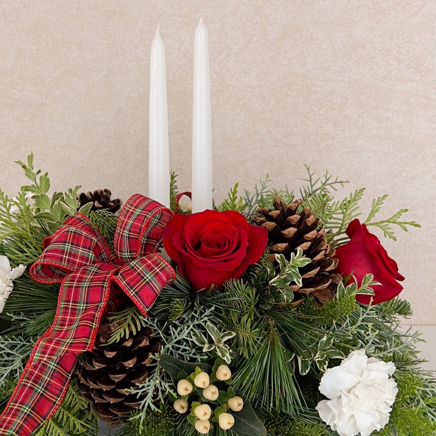 Holiday Red and White Centrepiece