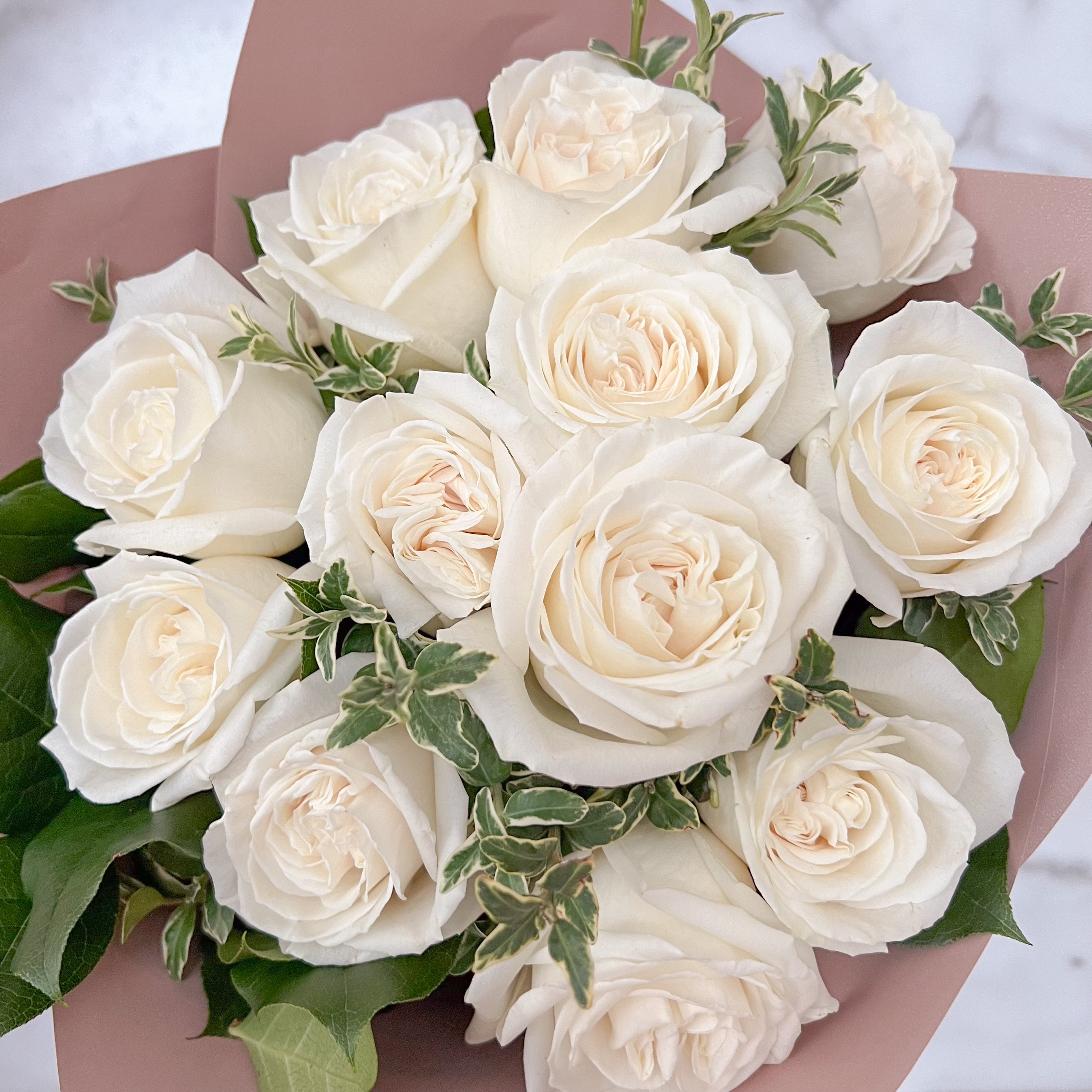 Academy Signature Wrapped Roses