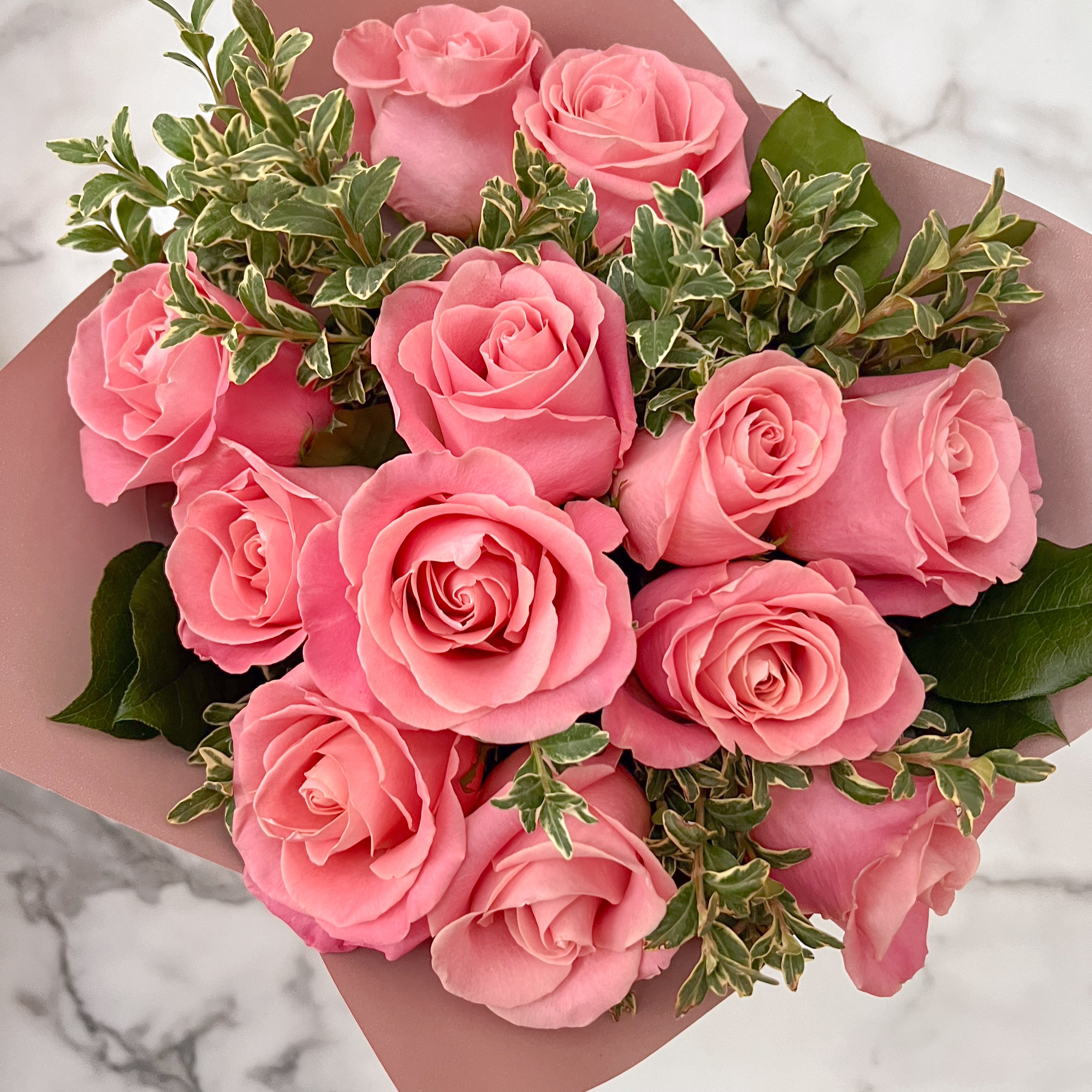 Academy Signature Wrapped Roses